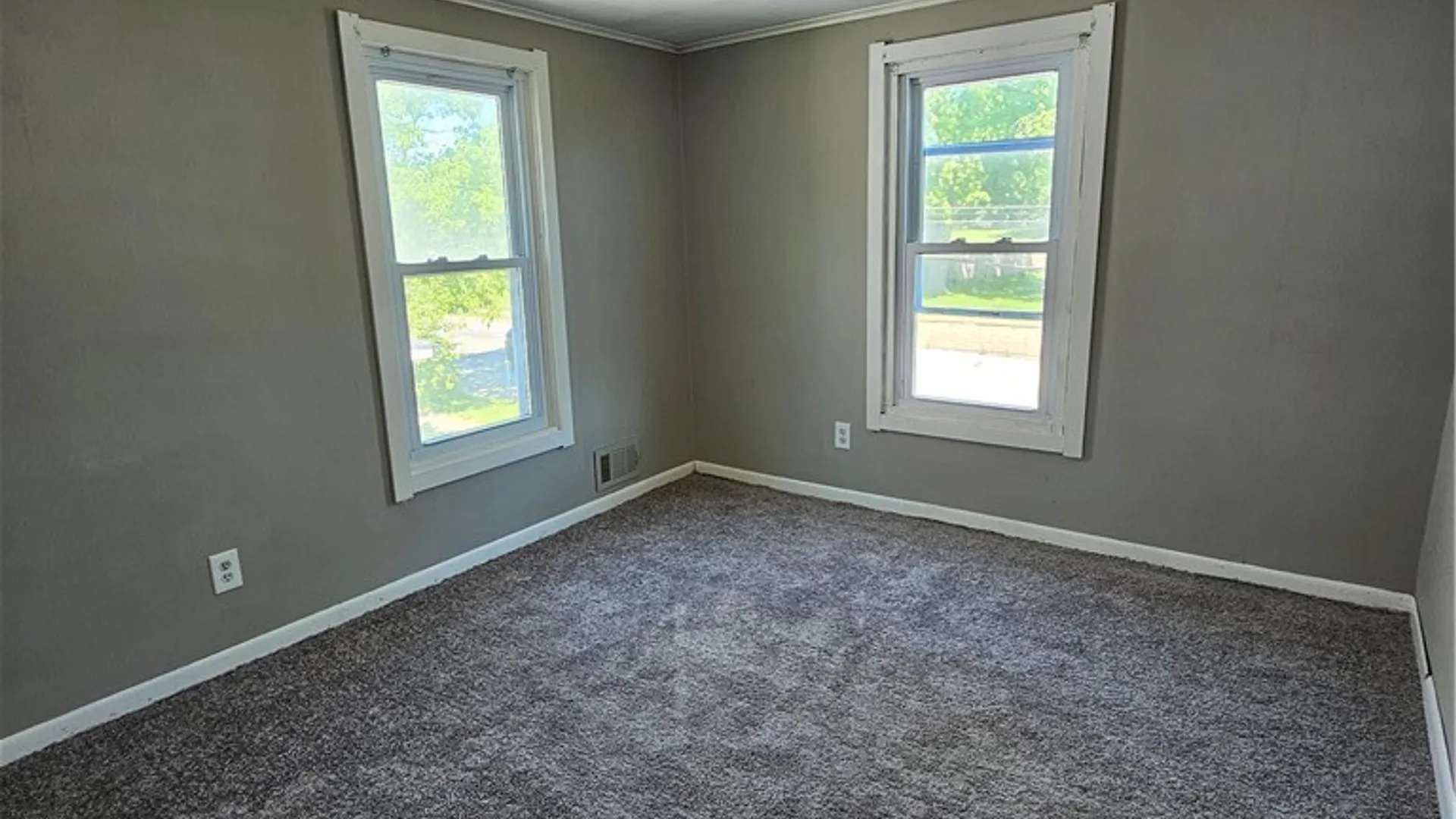 Property at 129 Pearl Street, Batavia City, NY 14020 16
