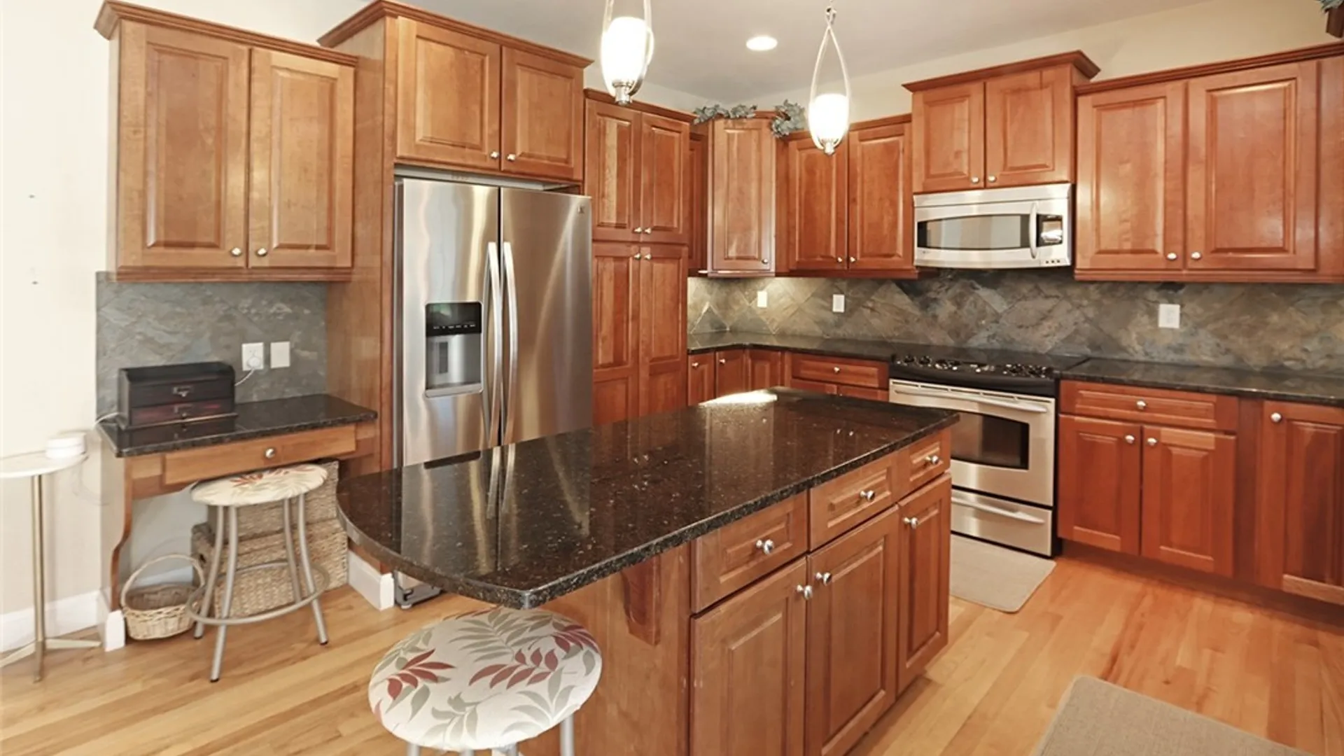 Property at 5031 Yellow Wood Parkway, DeWitt, NY 13078 12