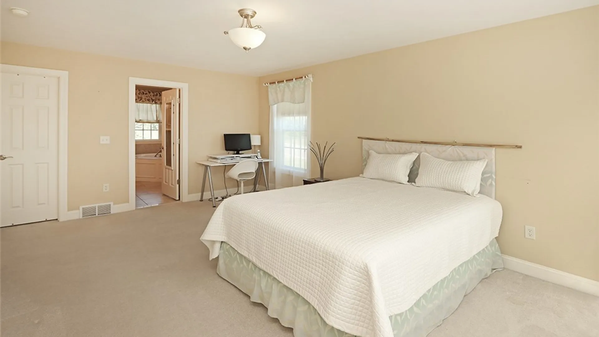 Property at 5031 Yellow Wood Parkway, DeWitt, NY 13078 27