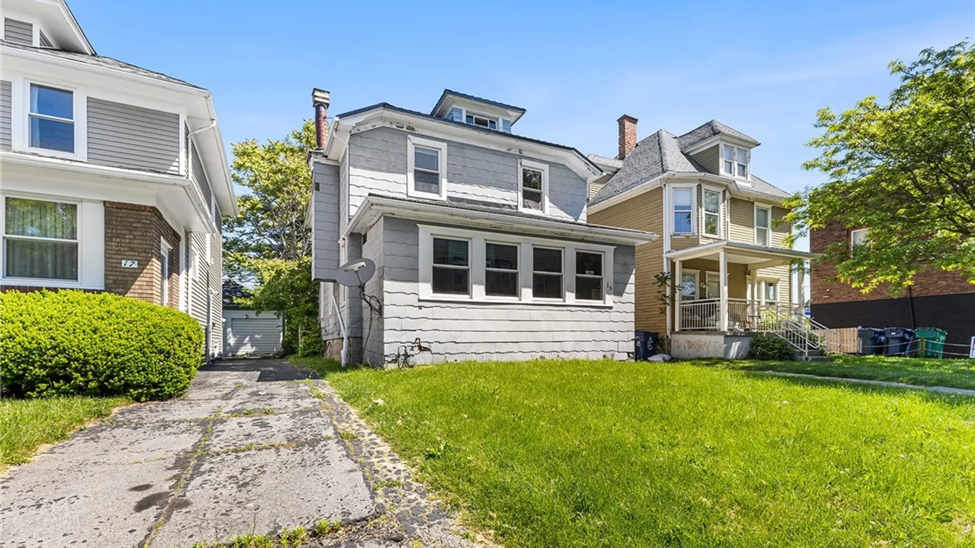 Property at 15 W Northrup Place, Buffalo, NY 14214 3