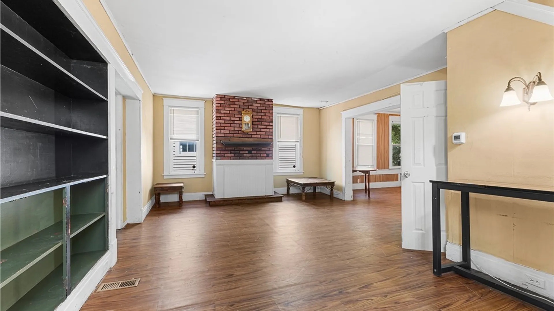 Property at 15 W Northrup Place, Buffalo, NY 14214 5