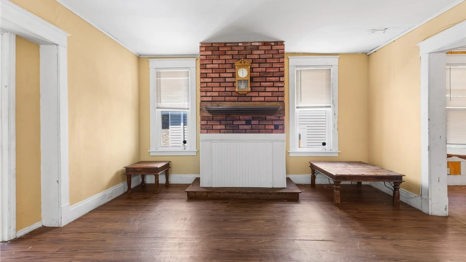 Property at 15 W Northrup Place, Buffalo, NY 14214 9
