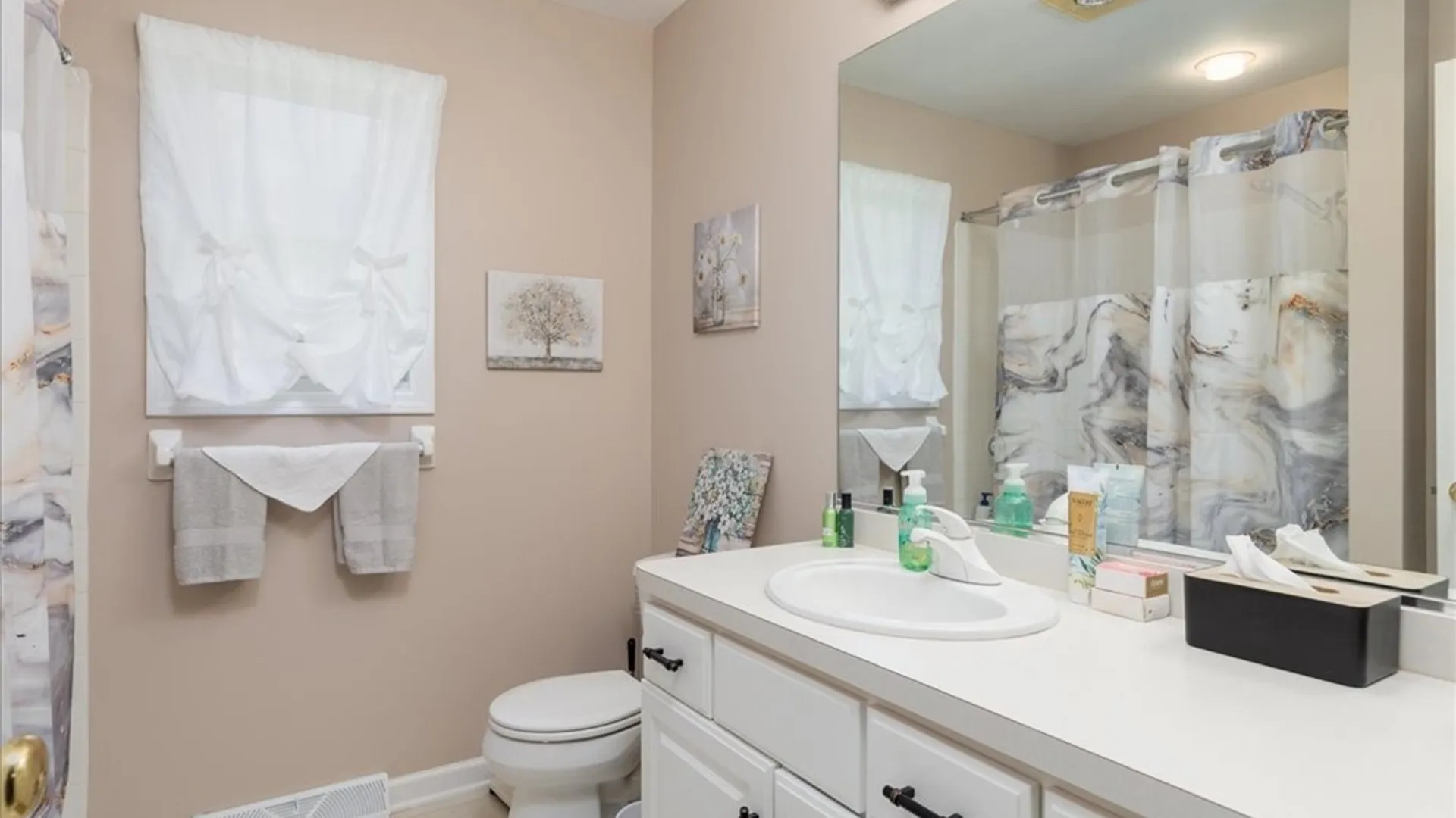 Property at 125 Blacksmith Drive, Amherst, NY 14051 15