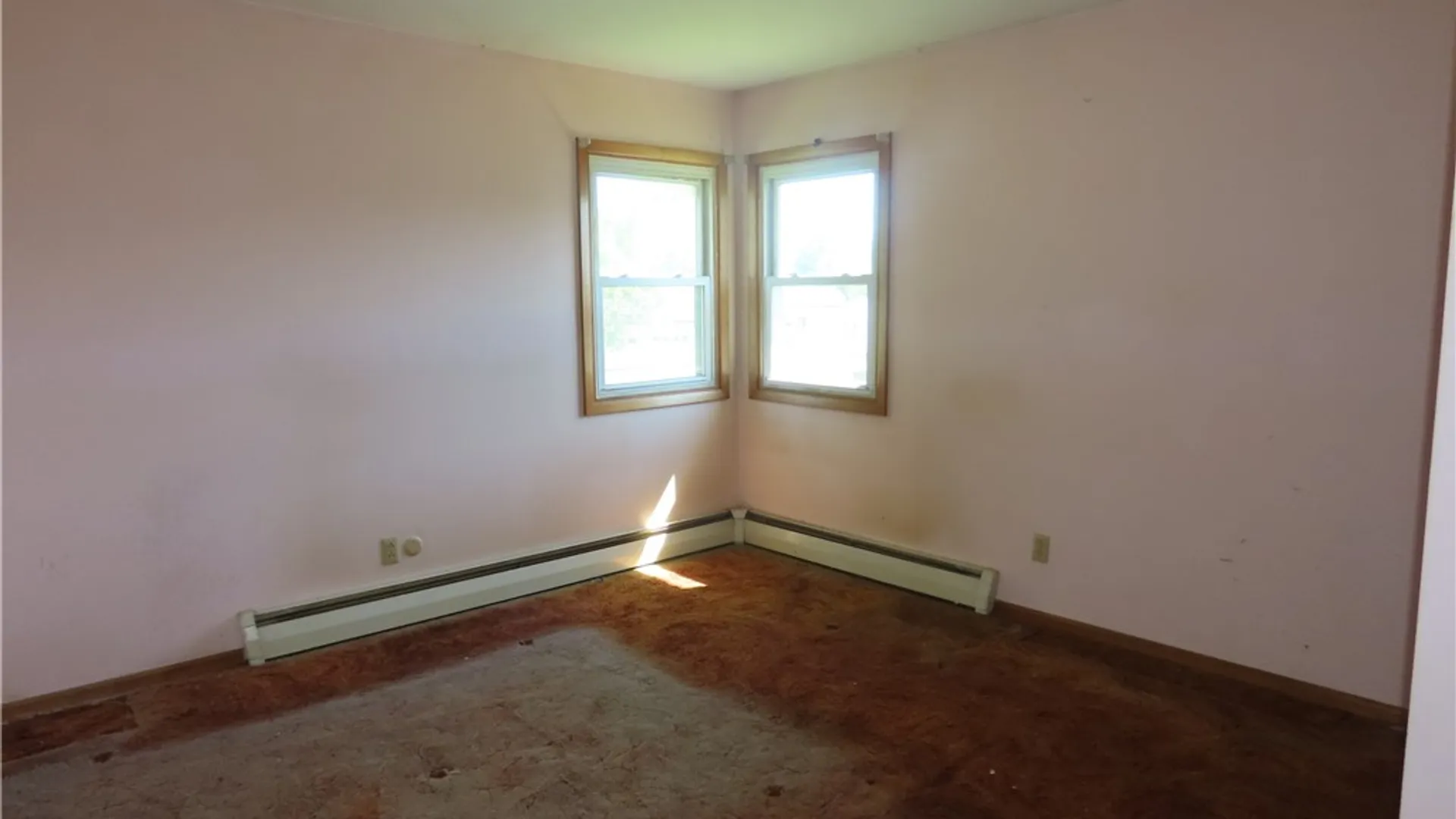 Property at 28 Jarvis Street, Auburn, NY 13021 12