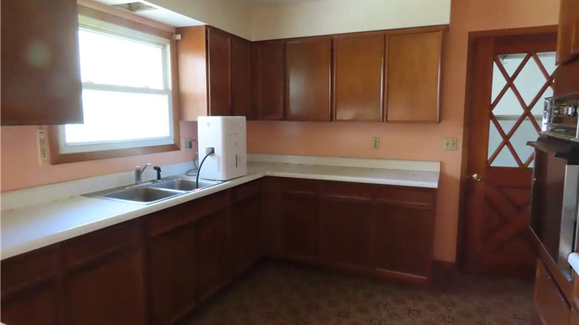 Property at 28 Jarvis Street, Auburn, NY 13021 7