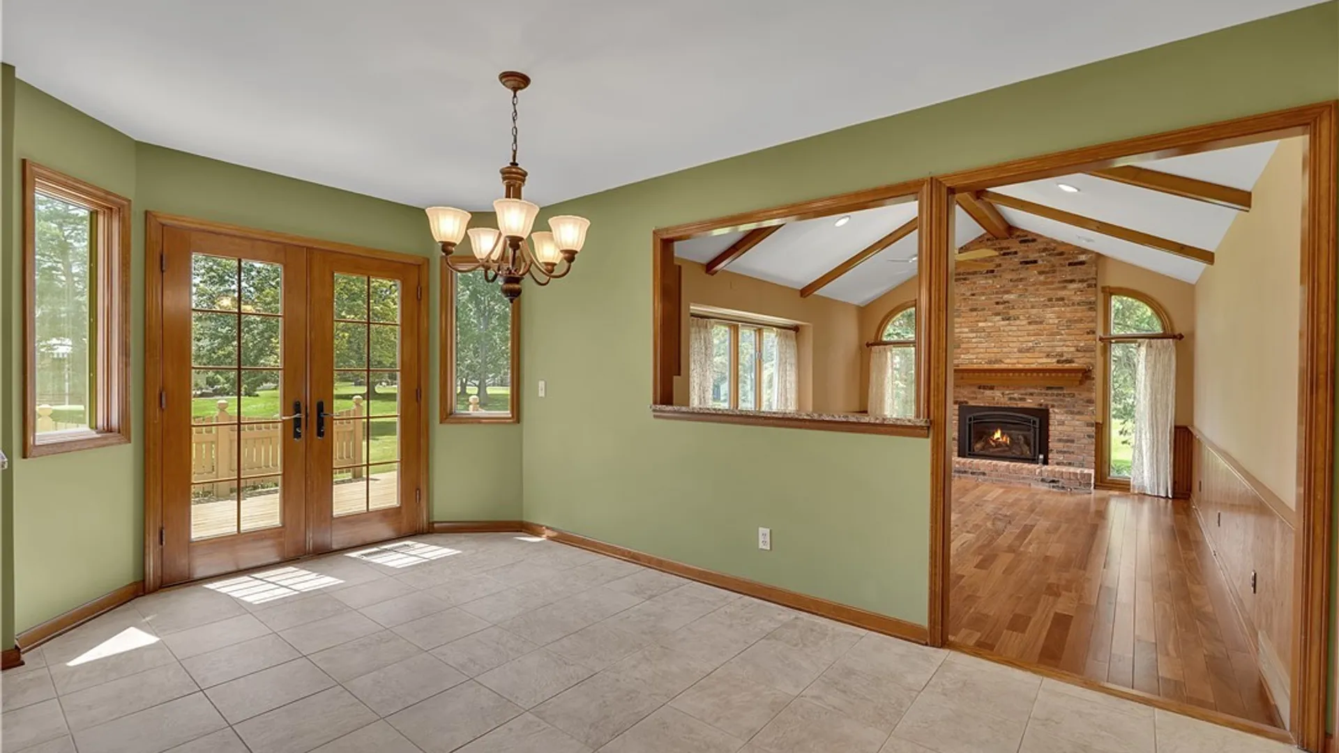 Property at 135 Hunt Club Circle, Amherst, NY 14051 8
