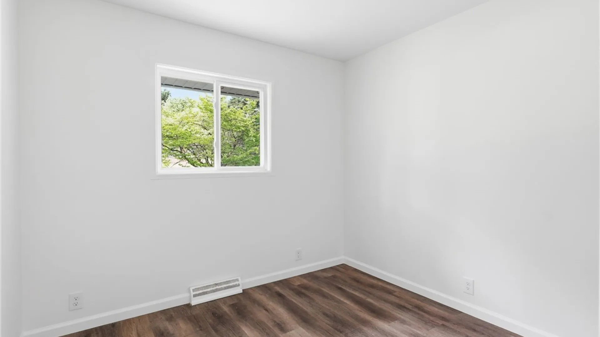 Property at 40 Oak Hill, Perinton, NY 14526 20