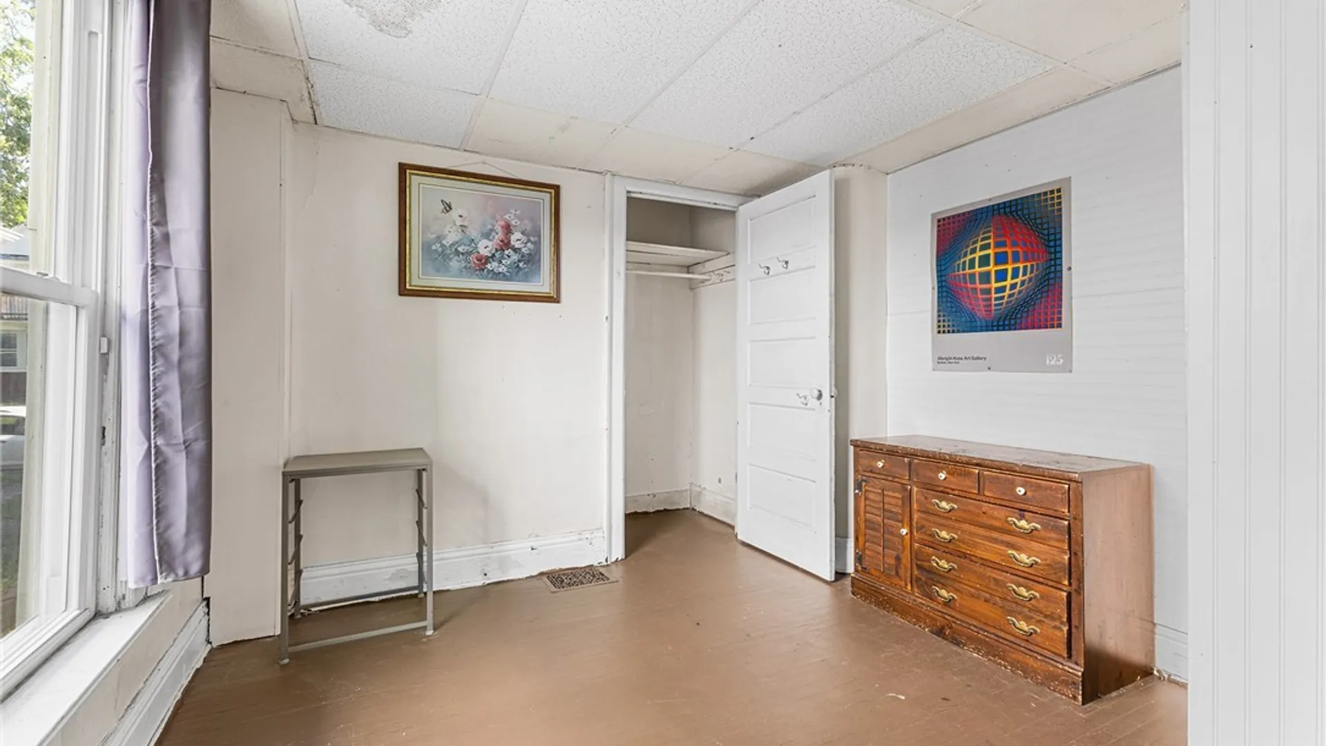 Property at 37 Northrup Place, Buffalo, NY 14214 12