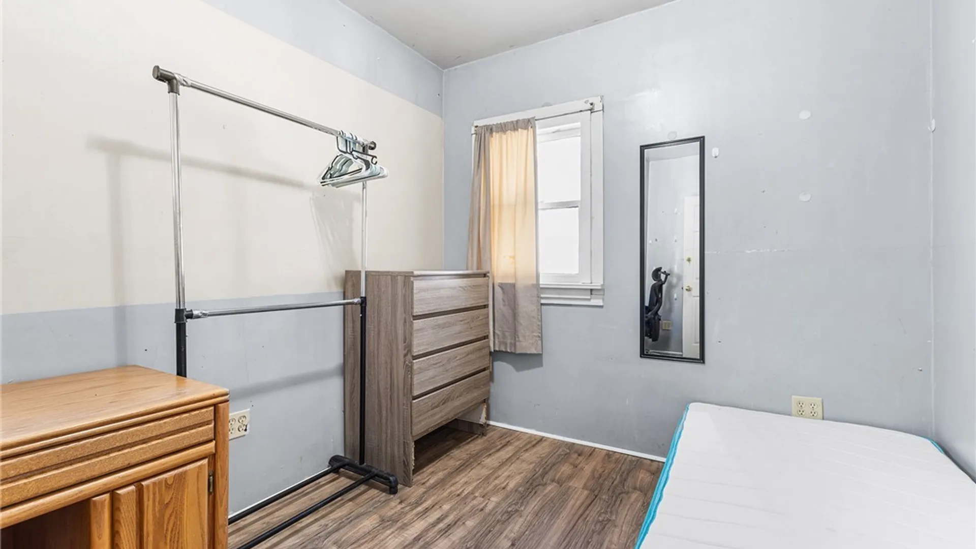Property at 37 Northrup Place, Buffalo, NY 14214 26