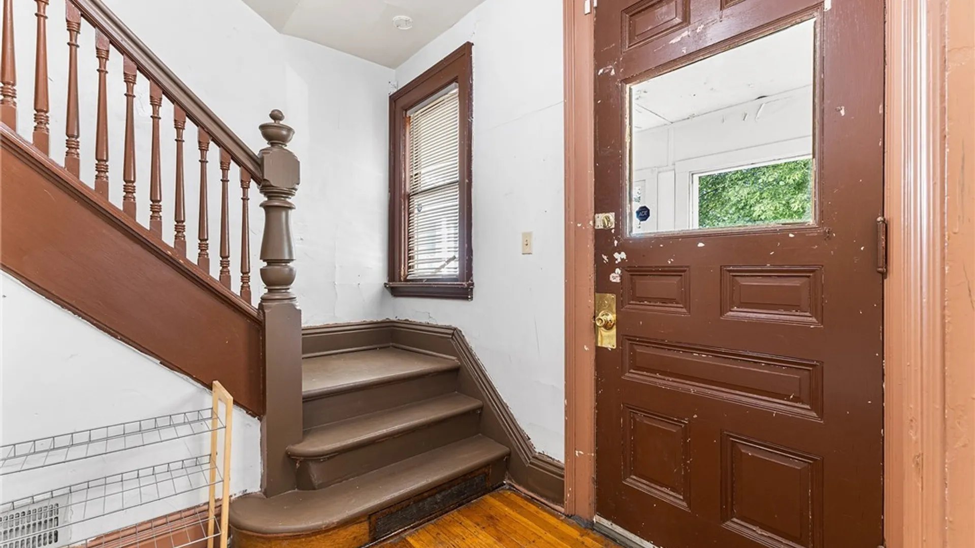 Property at 37 Northrup Place, Buffalo, NY 14214 5