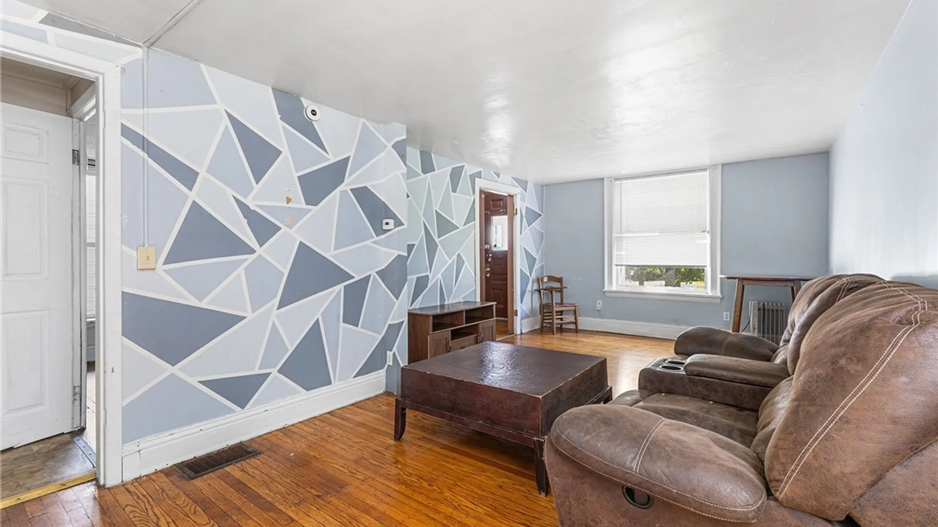 Property at 37 Northrup Place, Buffalo, NY 14214 9