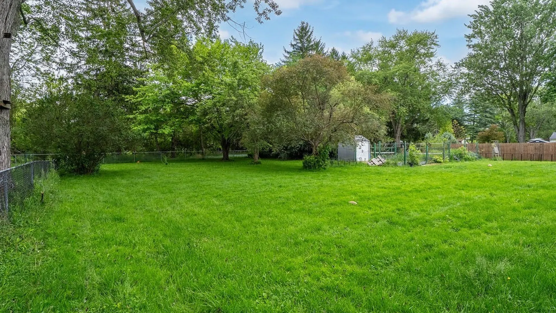 Property at 1285 Parkview Drive, North Tonawanda, NY 14120 34