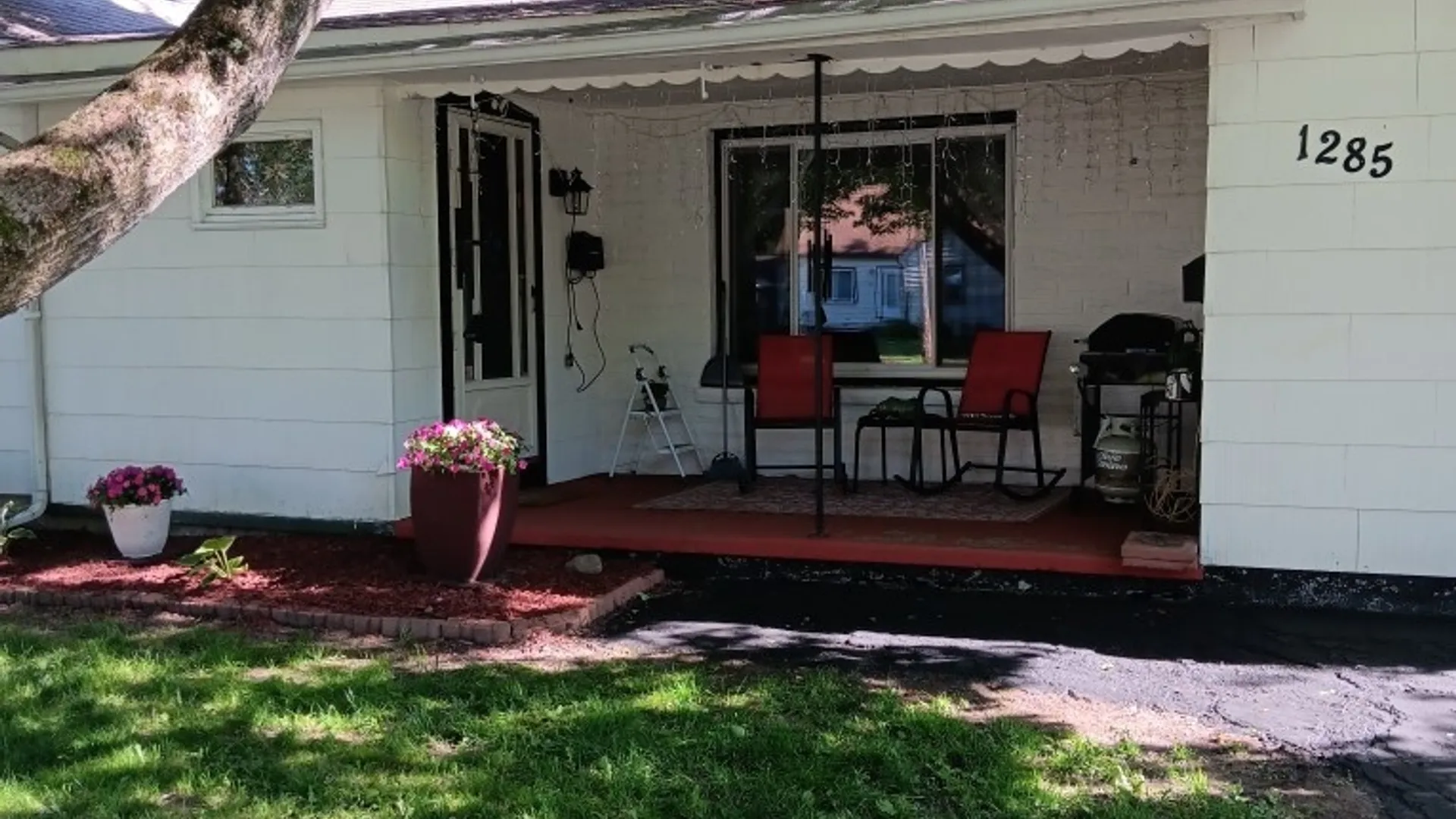 Property at 1285 Parkview Drive, North Tonawanda, NY 14120 4