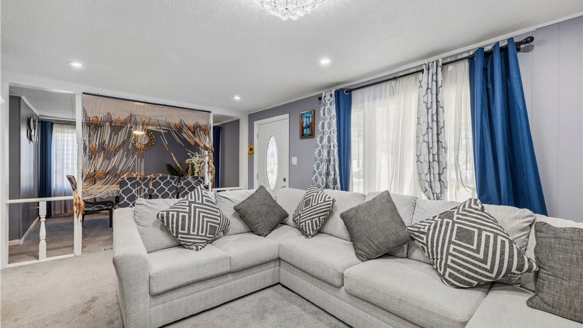 Property at 74 S Huxley Drive, Cheektowaga, NY 14225 10