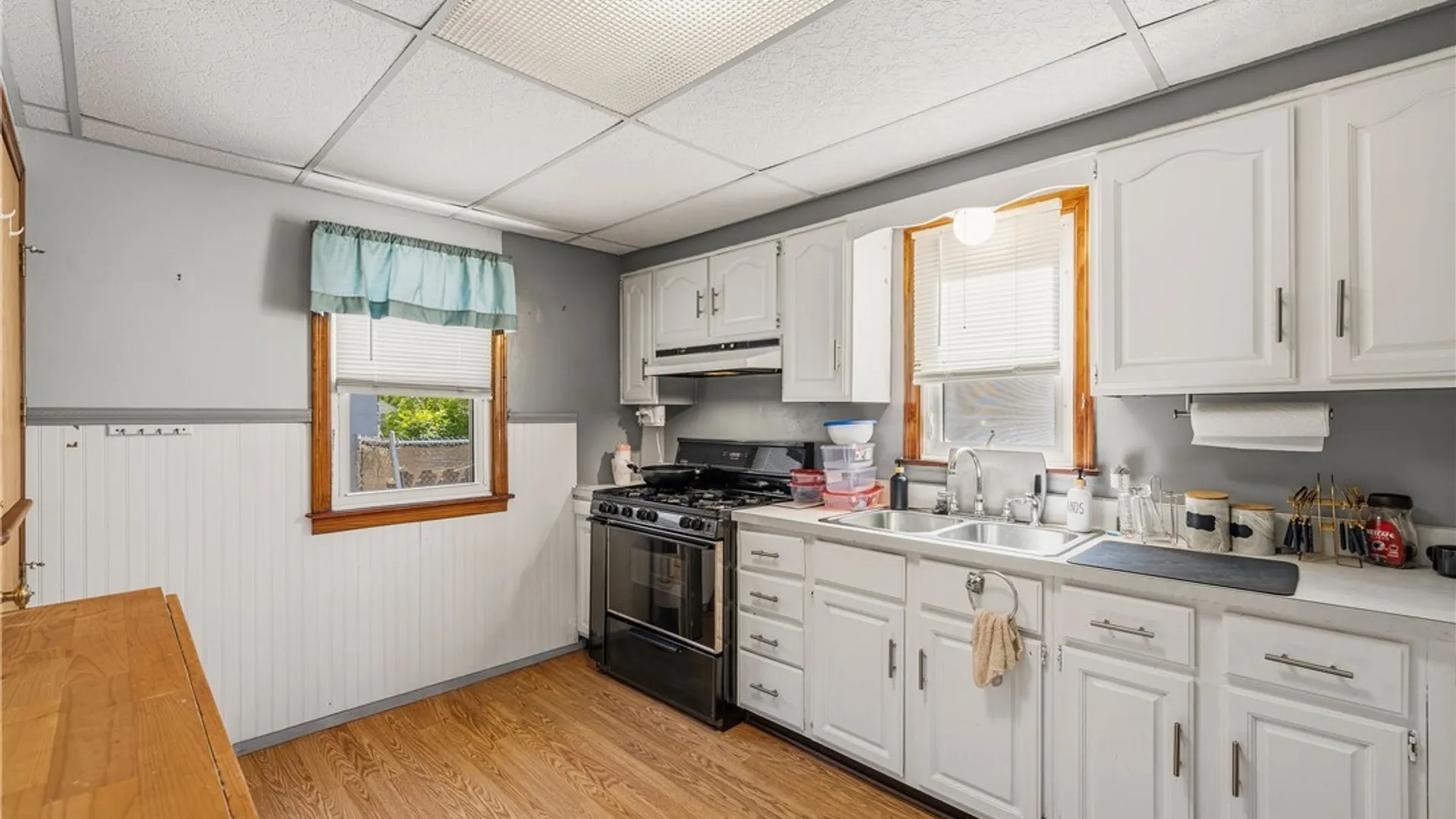 Property at 74 S Huxley Drive, Cheektowaga, NY 14225 19