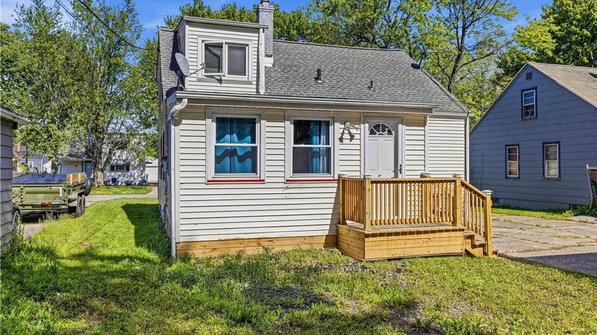 Property at 74 S Huxley Drive, Cheektowaga, NY 14225 33