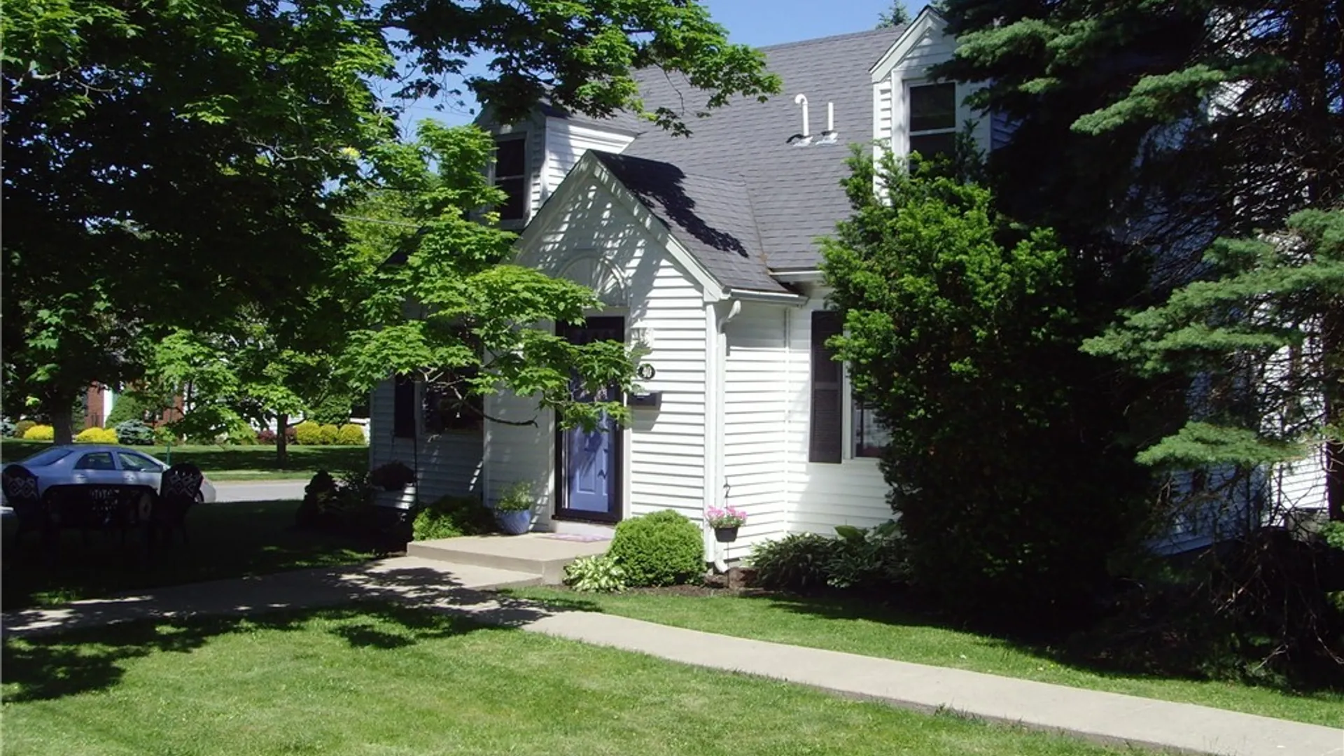 Property at 40 Princeton Place, Orchard Park, NY 14127 2