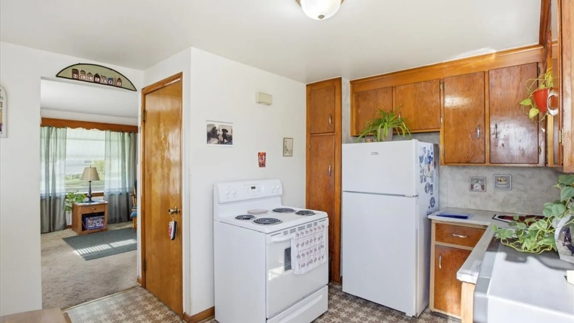 Property at 12 Tussing Lane, Tonawanda, NY 14150 3