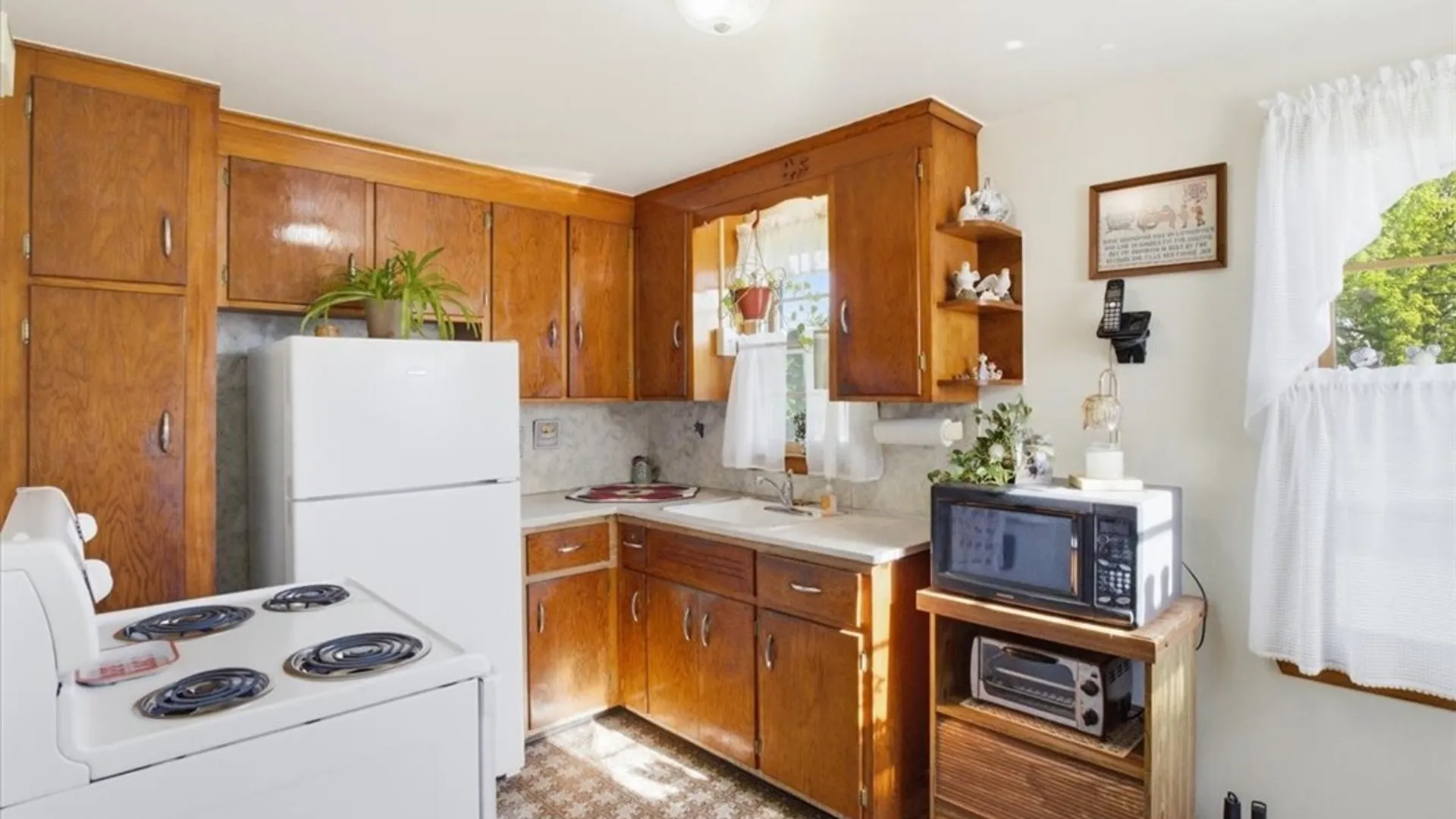 Property at 12 Tussing Lane, Tonawanda, NY 14150 5