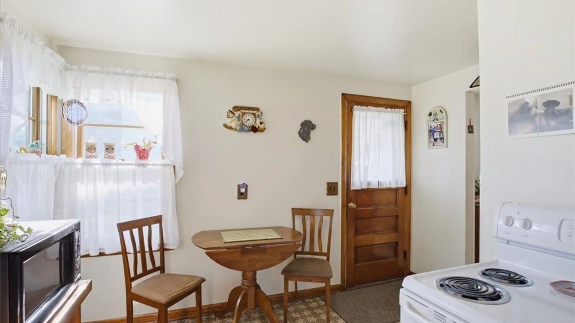 Property at 12 Tussing Lane, Tonawanda, NY 14150 6