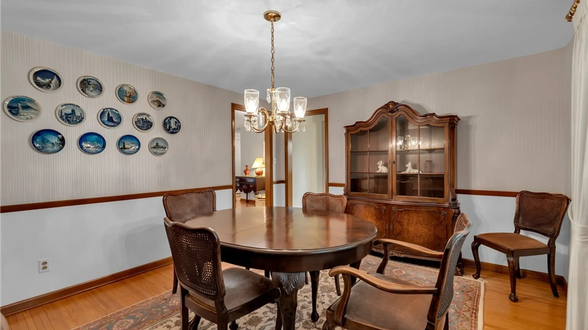 Property at 15 Cypress Court, Amherst, NY 14221 12