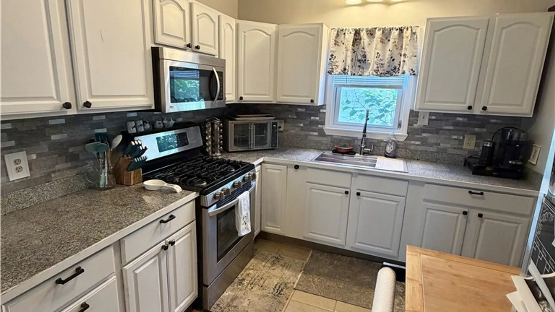 Property at 39 Grant Street, Lockport City, NY 14094 15