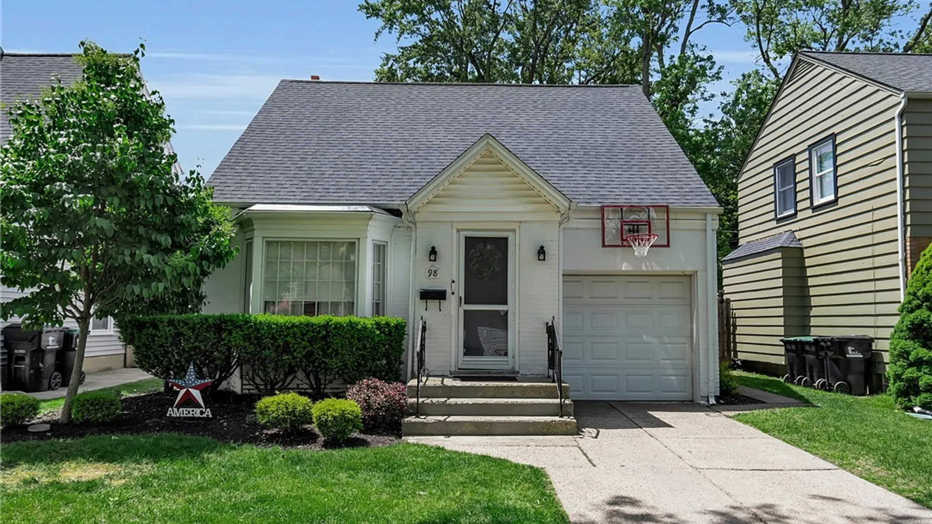 Property at 98 Byron Avenue, Tonawanda, NY 14223 2