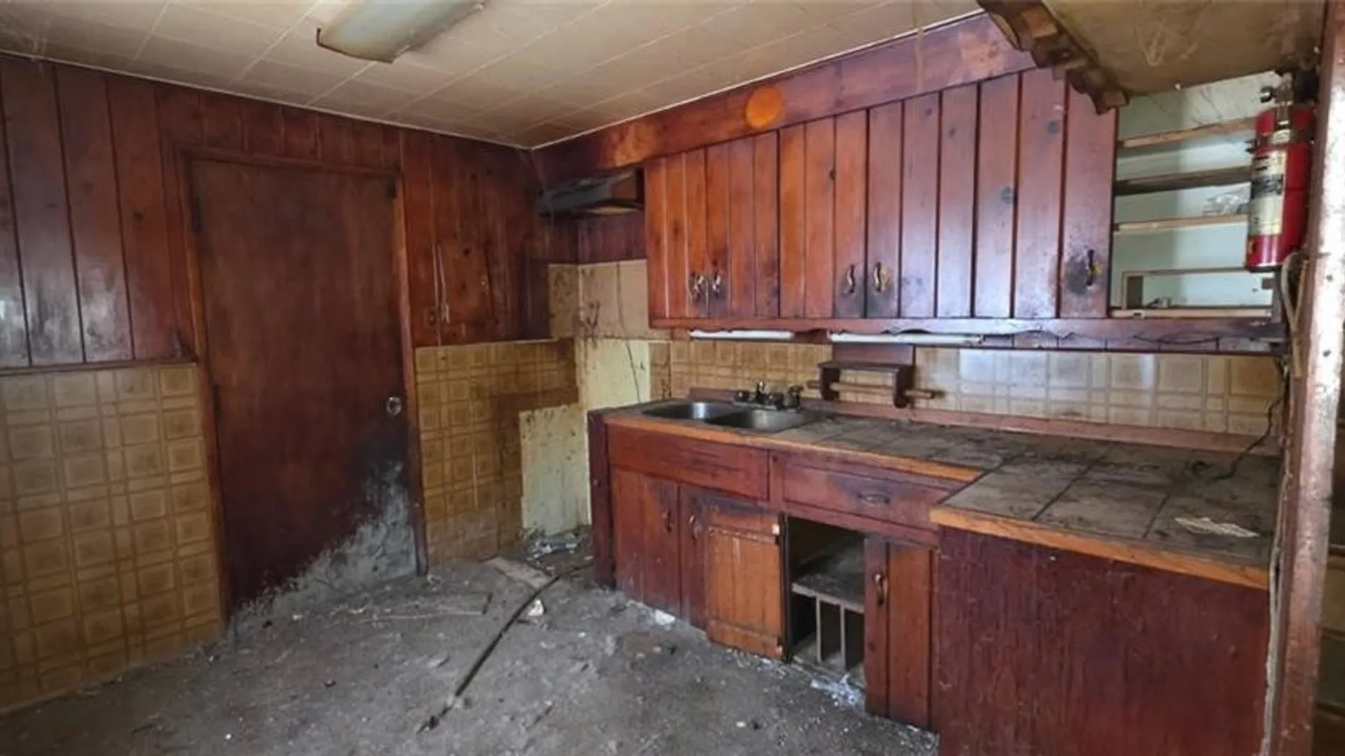 Property at 1509 Lafayette Avenue, Niagara Falls, NY 14305 4