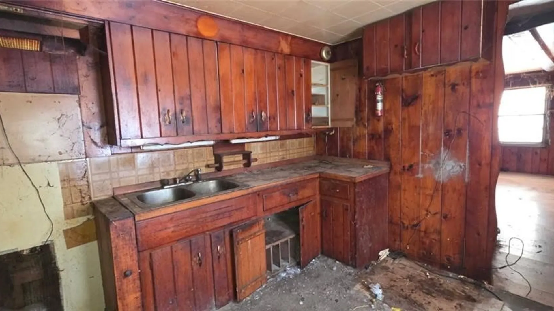 Property at 1509 Lafayette Avenue, Niagara Falls, NY 14305 5