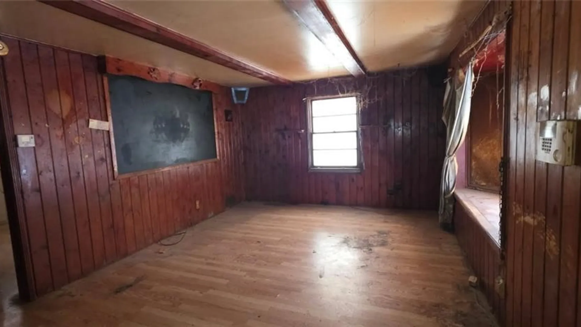 Property at 1509 Lafayette Avenue, Niagara Falls, NY 14305 6
