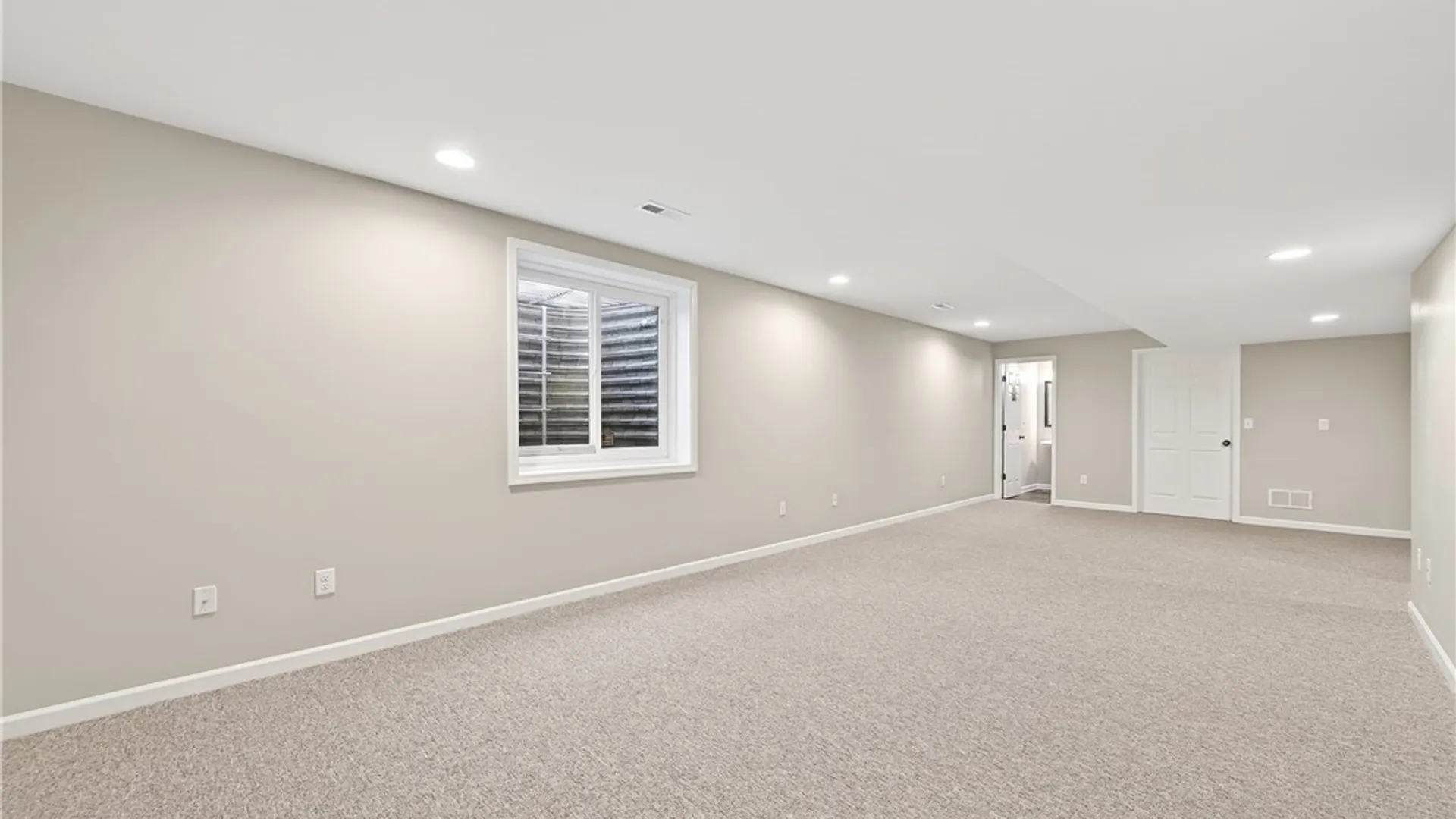 Property at 148 Rachel Vincent, Buffalo, NY 14216 34