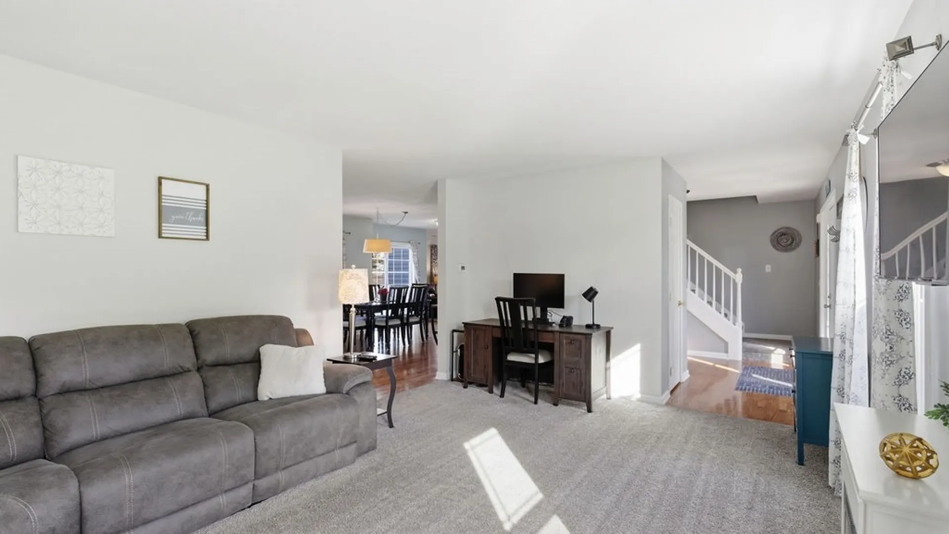 Property at 8808 Emmons Mercantile, Cicero, NY 13029 5