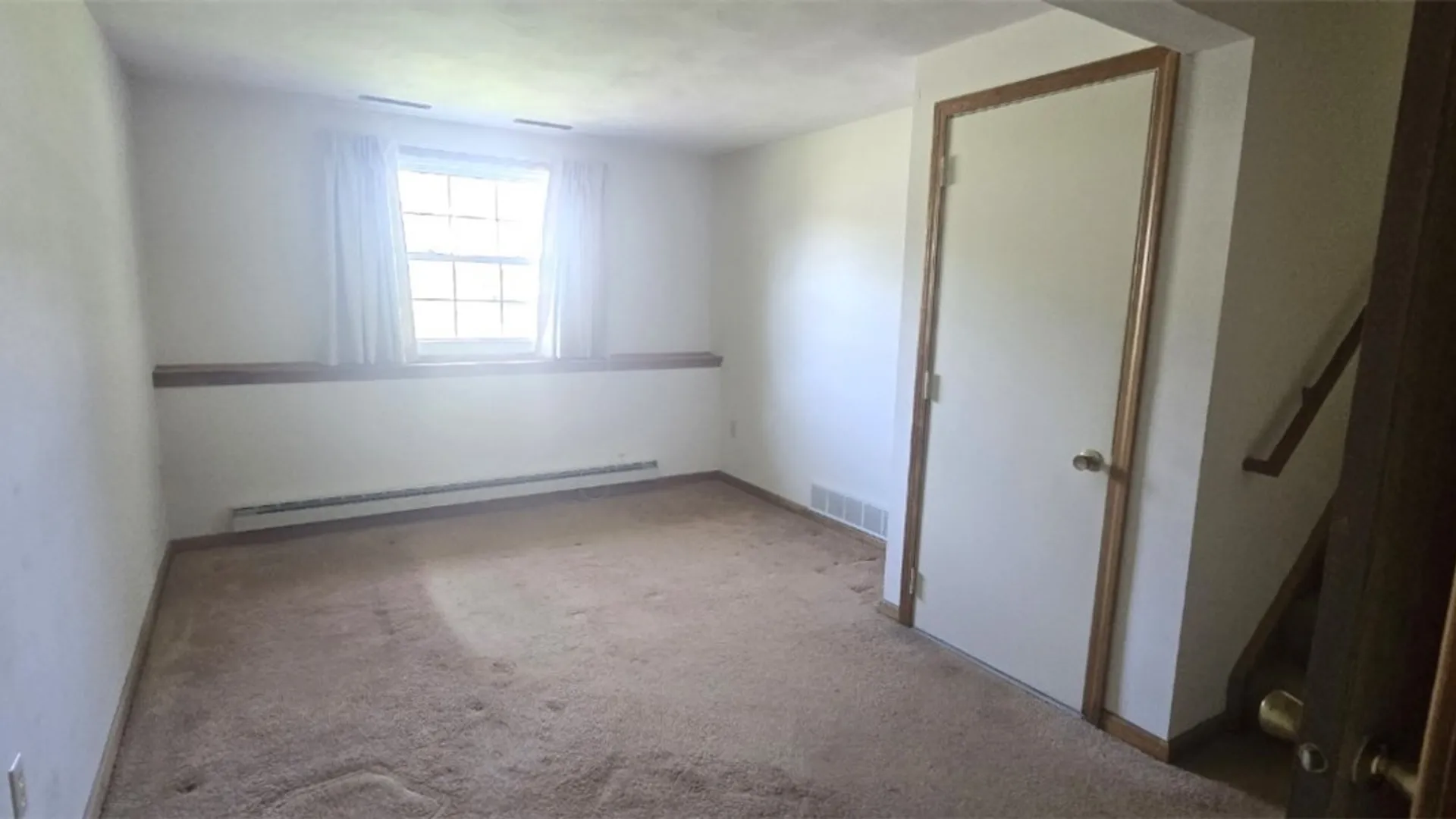 Property at 8361 Sextant Drive, Clay, NY 13027 11