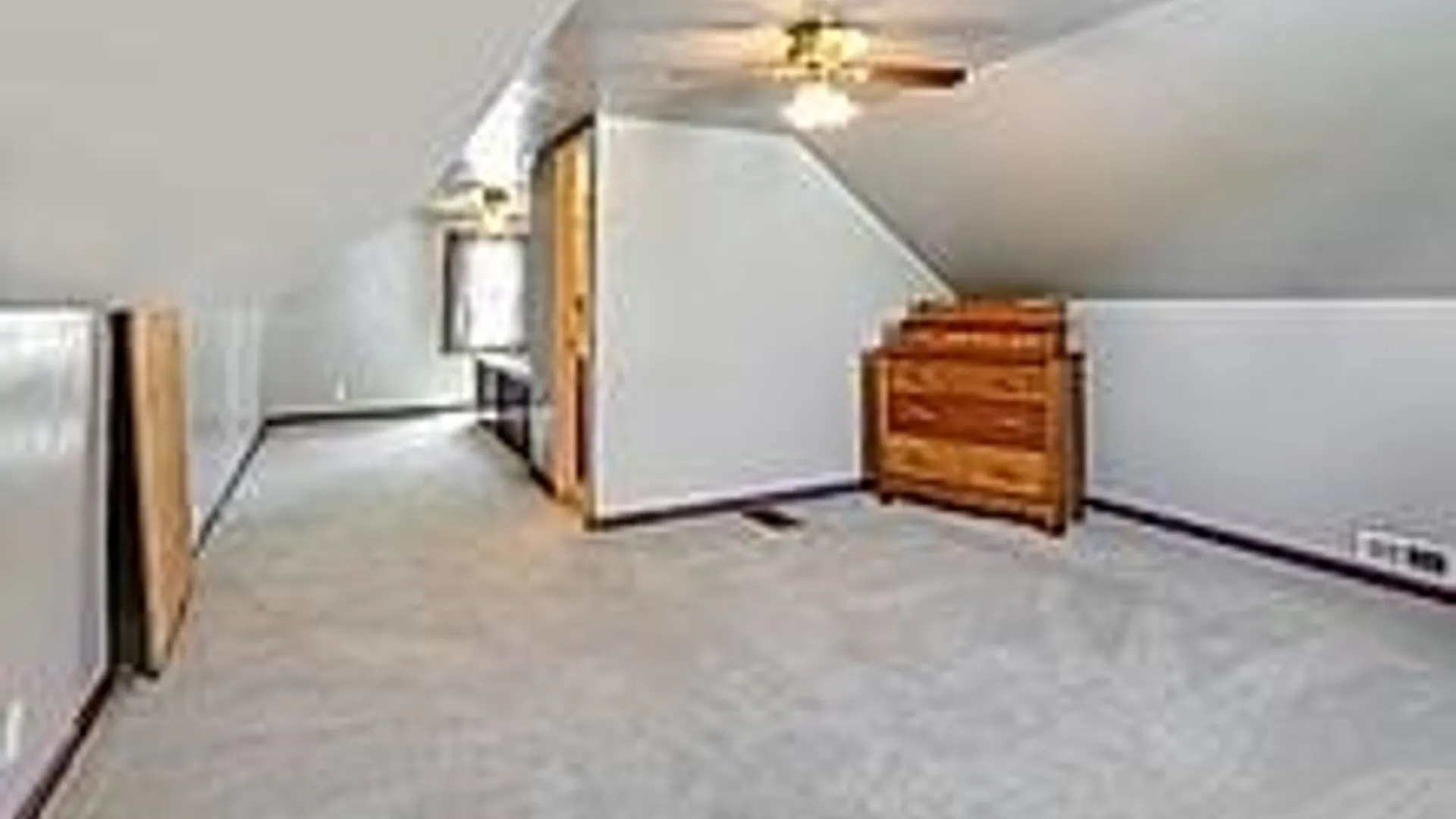 Property at 105 Nokomis Parkway, Cheektowaga, NY 14225 12