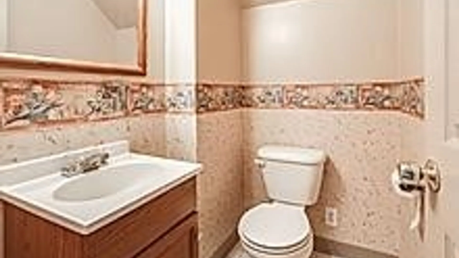 Property at 105 Nokomis Parkway, Cheektowaga, NY 14225 13