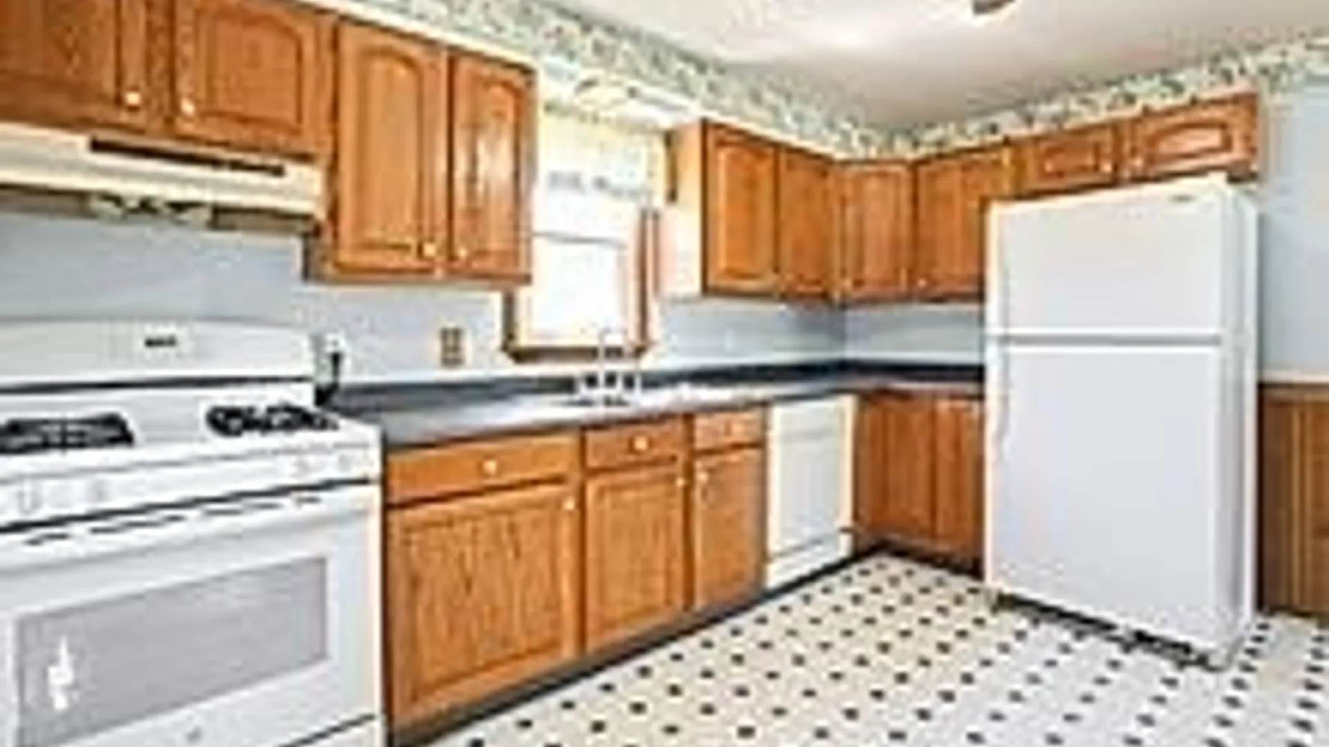 Property at 105 Nokomis Parkway, Cheektowaga, NY 14225 2
