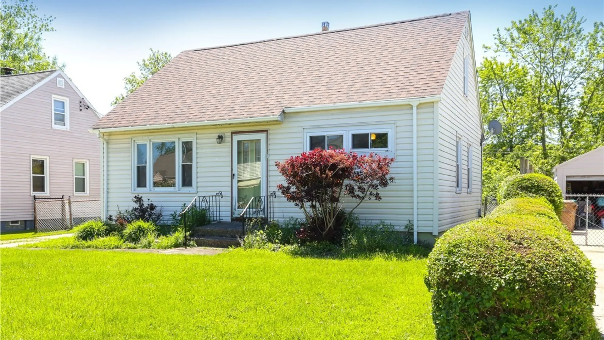 Property at 105 Nokomis Parkway, Cheektowaga, NY 14225 24