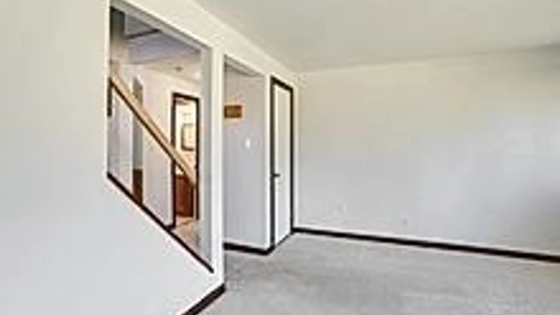 Property at 105 Nokomis Parkway, Cheektowaga, NY 14225 6