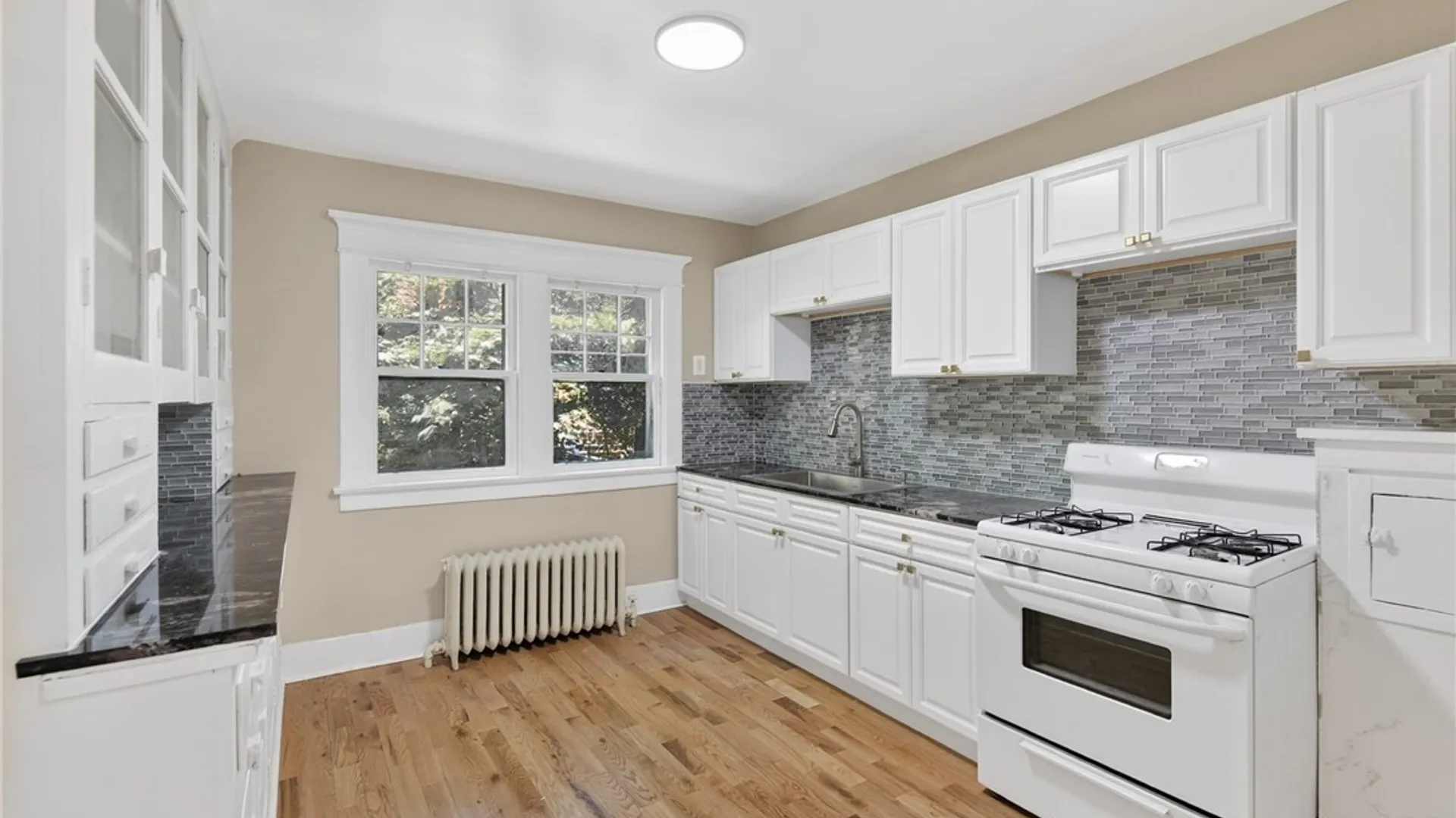 Property at 405 Parkside Avenue, Buffalo, NY 14216 15