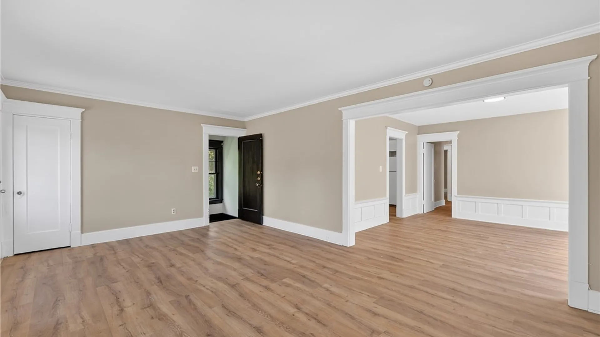 Property at 405 Parkside Avenue, Buffalo, NY 14216 30