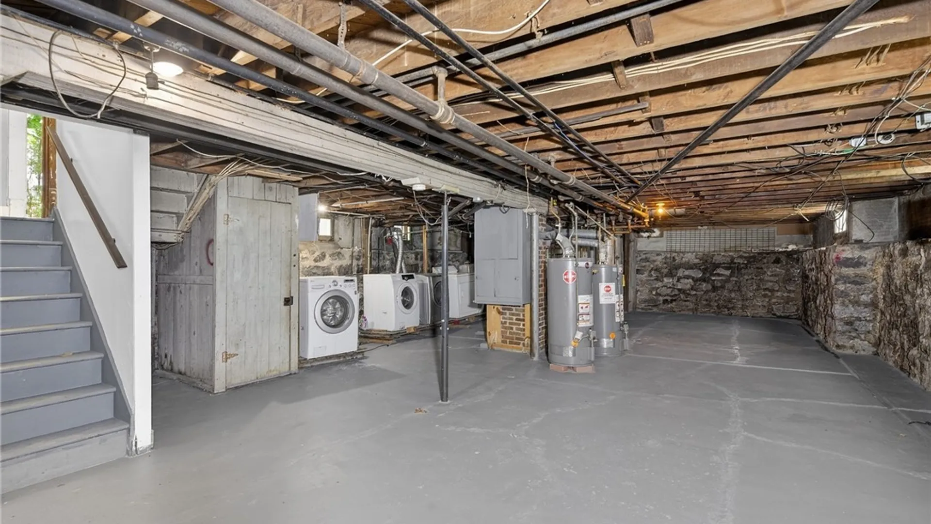 Property at 405 Parkside Avenue, Buffalo, NY 14216 42
