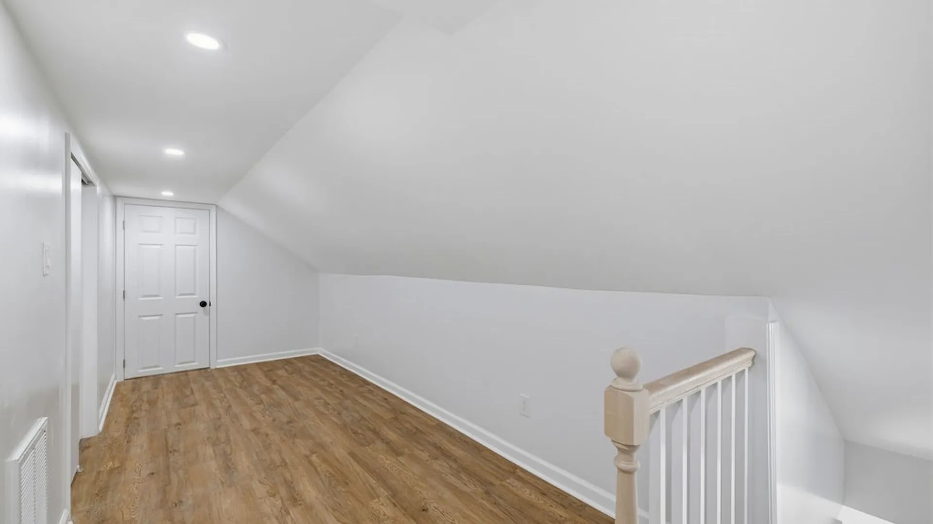 Property at 5 Twain Court, Tonawanda, NY 14150 16