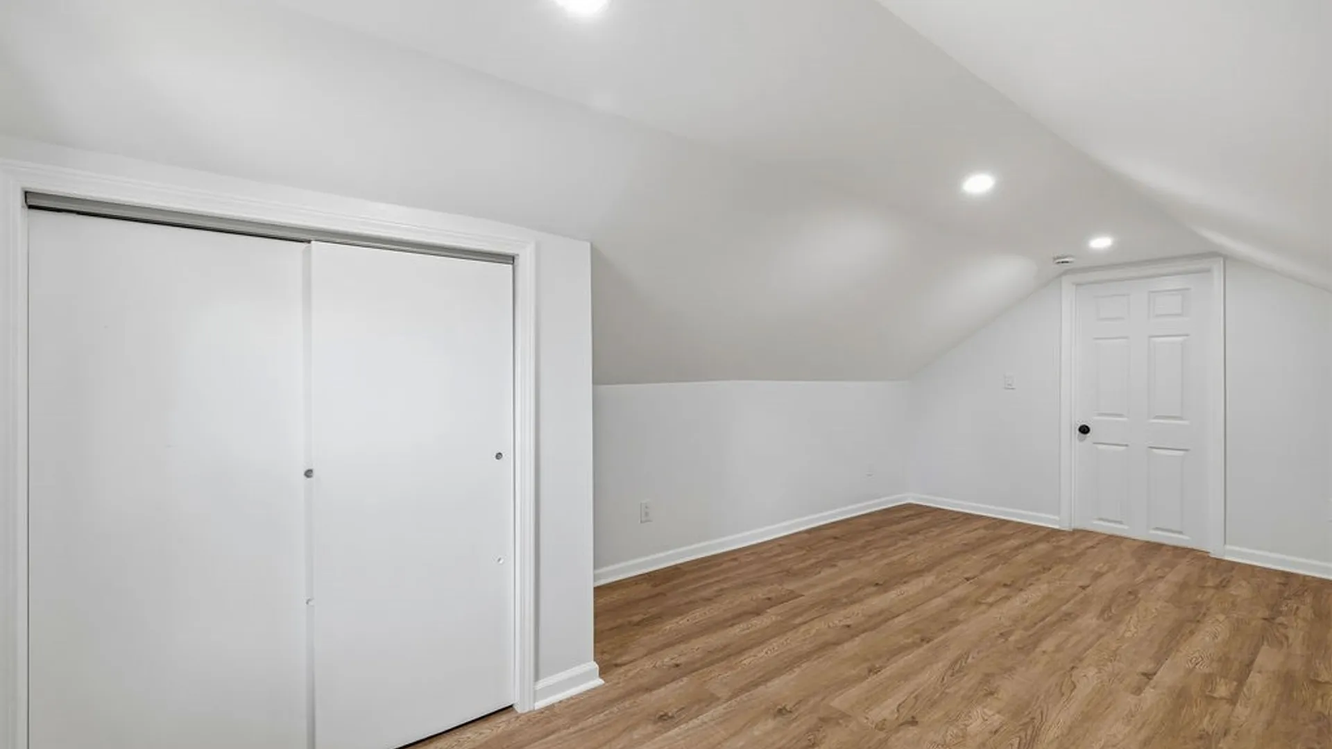 Property at 5 Twain Court, Tonawanda, NY 14150 18