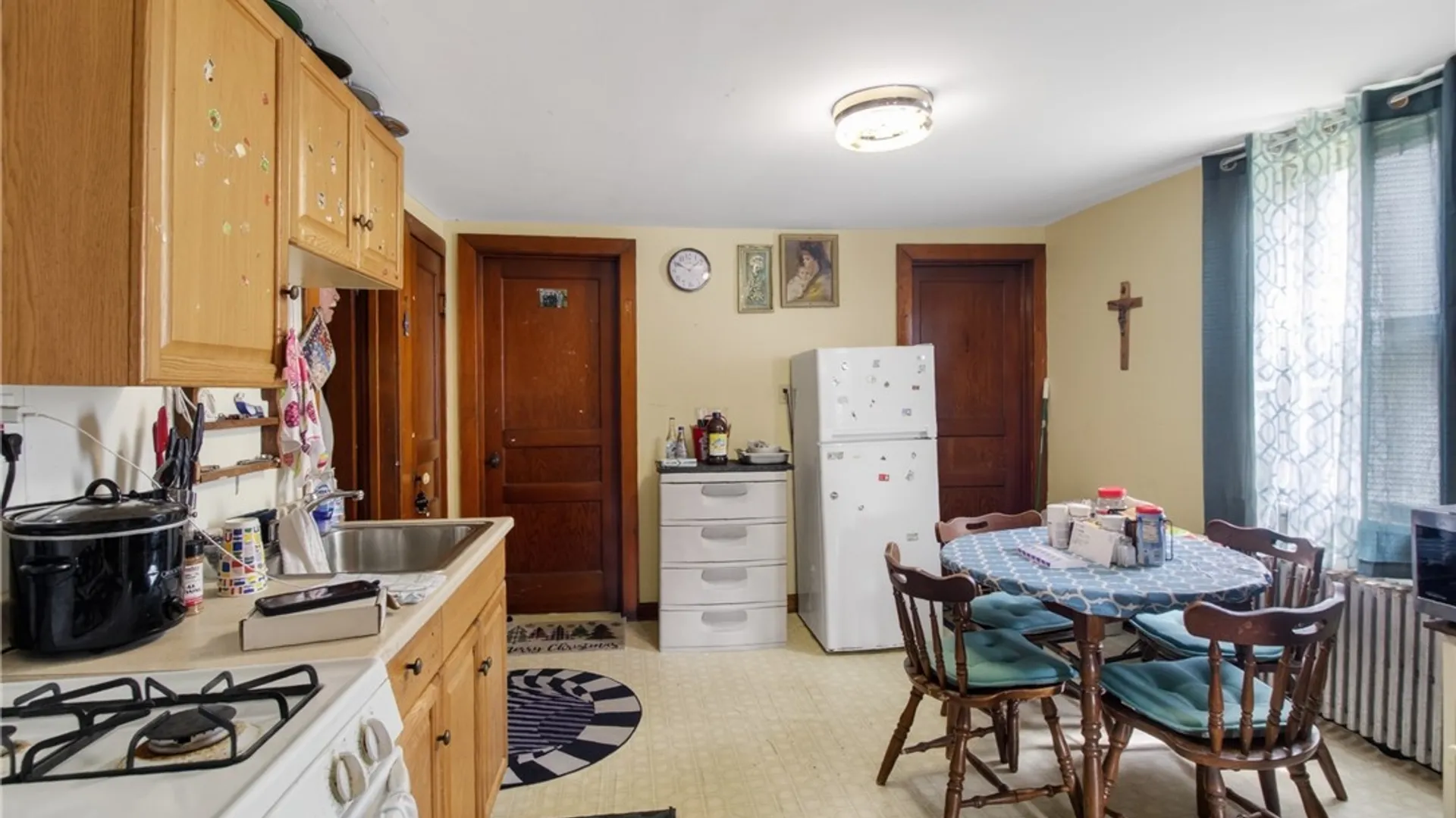 Property at 811 Huntington Street, Utica, NY 13502 10