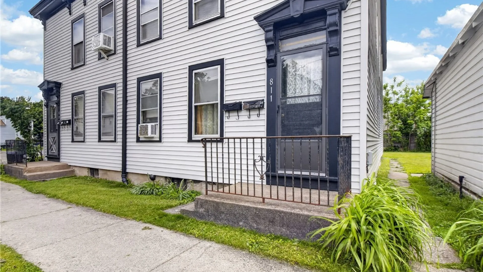 Property at 811 Huntington Street, Utica, NY 13502 3