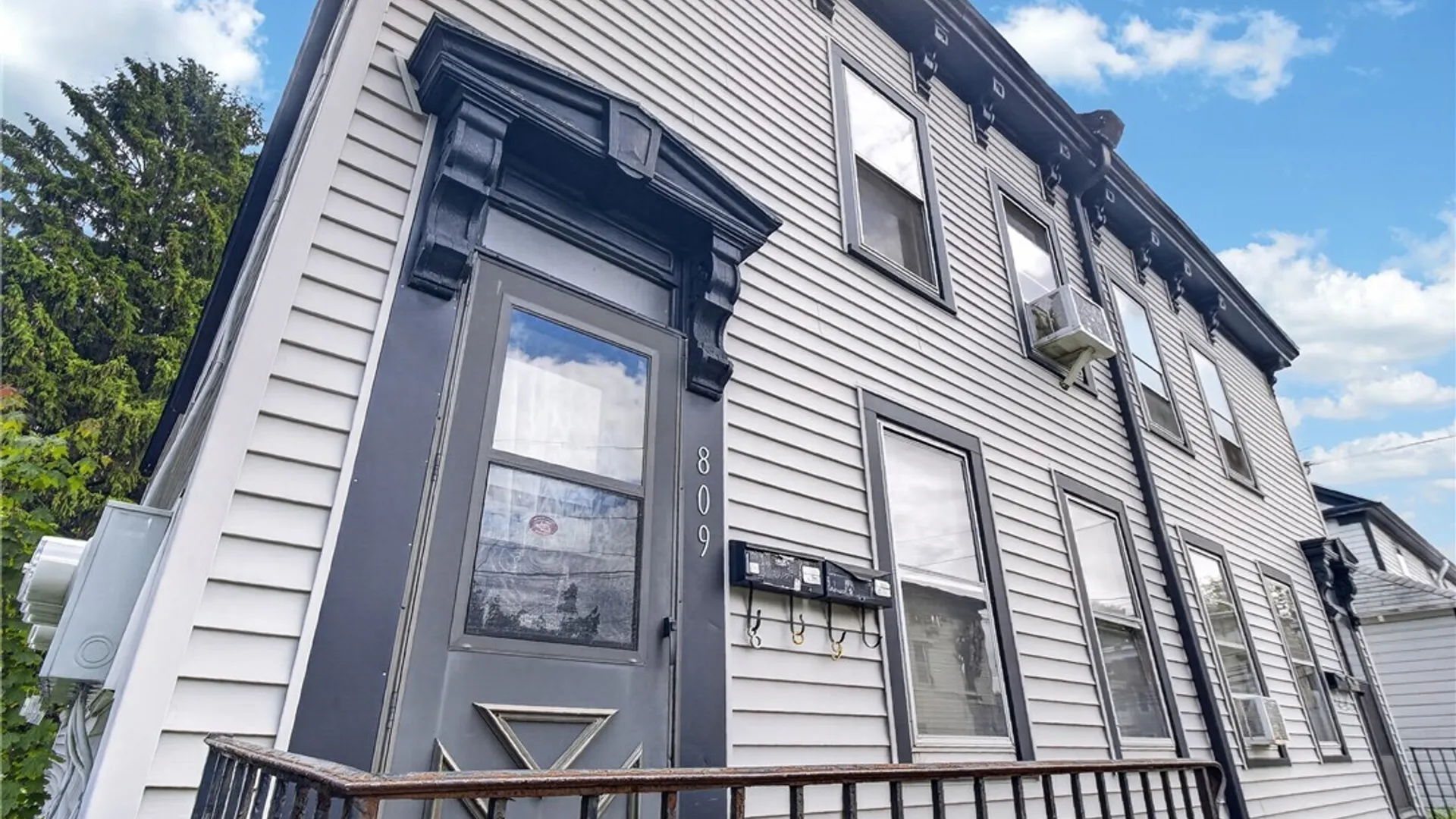 Property at 811 Huntington Street, Utica, NY 13502 5