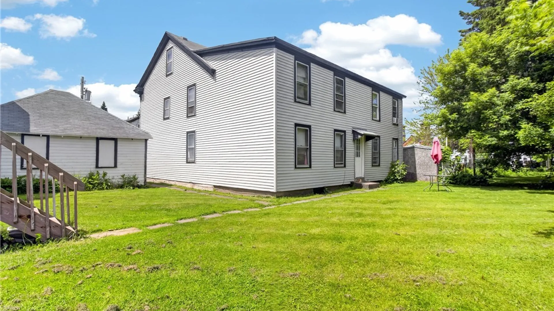 Property at 811 Huntington Street, Utica, NY 13502 7