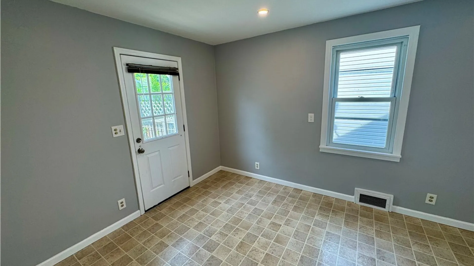 Property at 347 Stillwell Avenue, Tonawanda, NY 14217 28