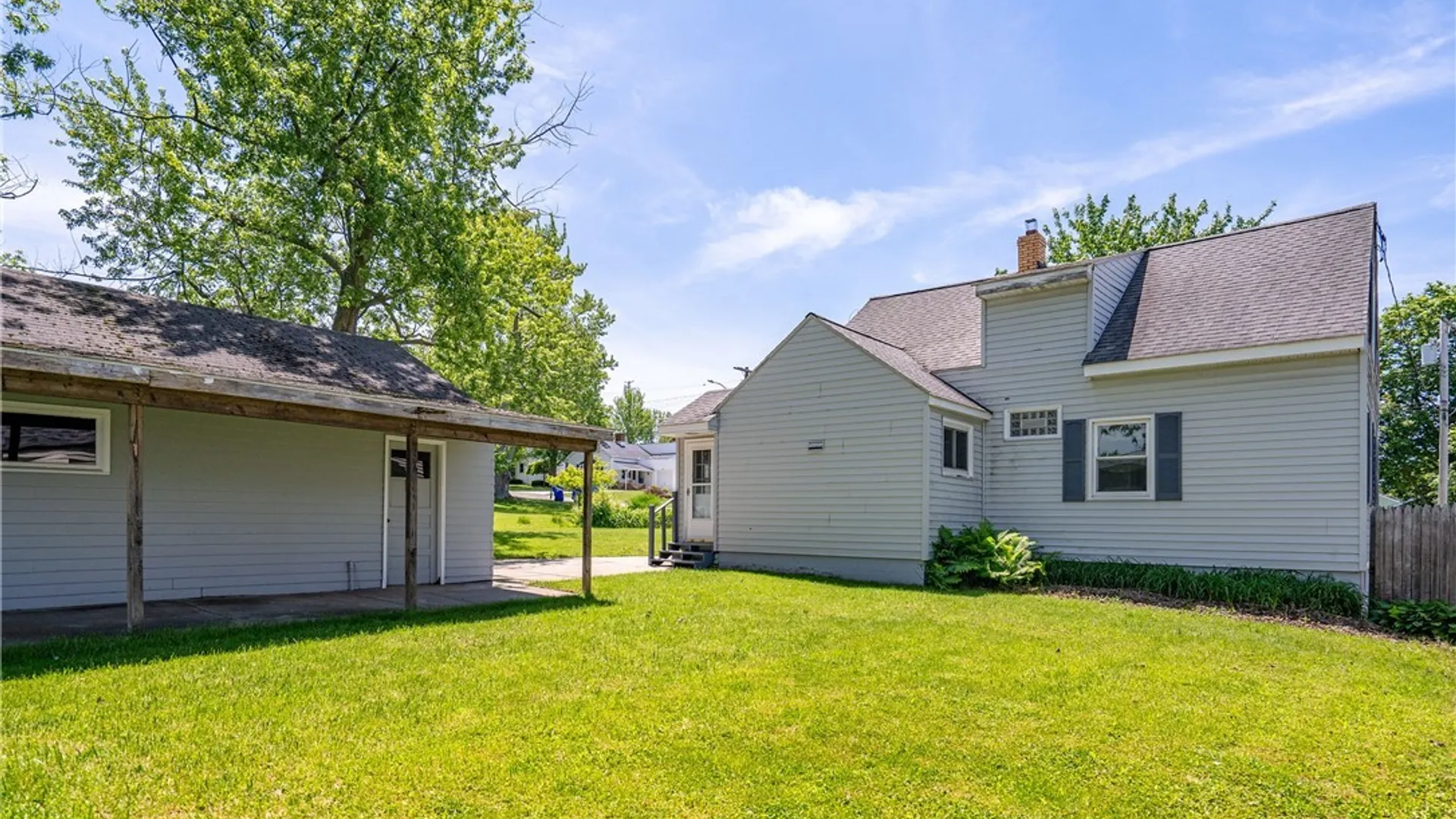 Property at 2662 Greenfield Avenue, Hamburg, NY 14075 27