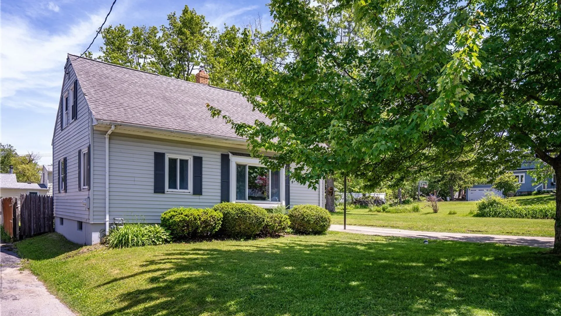 Property at 2662 Greenfield Avenue, Hamburg, NY 14075 34